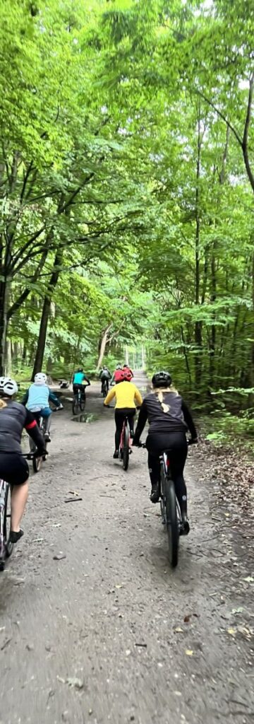 Campy MTB dla kobiet - grupa Ministry Kolarstwa