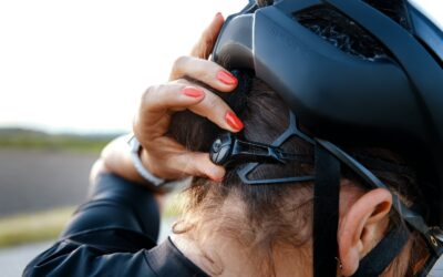 Kask wdziej, byle dobrze! O&nbsp;tym jak nosić go&nbsp;z&nbsp;klasą